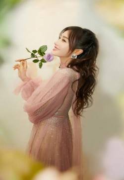 高清中国内地辽宁省沈阳女演员秦岚唯美仙气写真手机壁纸