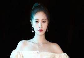 中国大陆内地女演员蓝盈莹性感露肩写真图片桌面壁纸
