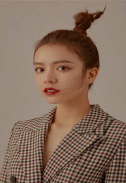 中国台湾女演员宋芸桦迷人性感写真手机壁纸