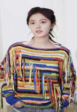 高清中国内地辽宁省沈阳女演员赵今麦元气清纯高清手机壁纸