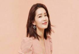 中国内地江苏省苏州市影视女演员李沁轻盈少女风桌面壁纸