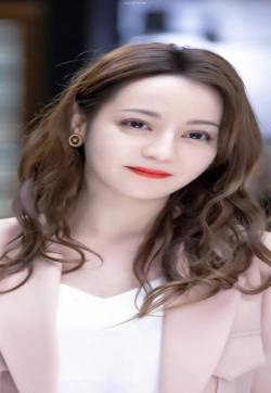 新疆乌鲁木齐美女演员幸福触手可及迪丽热巴剧照高清手机壁纸