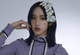 高清中国内地流行乐女歌手程潇花瓣妆容高清桌面壁纸