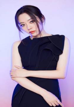 高清黑龙江省伊春美女张靓颖酷飒写真手机壁纸
