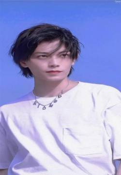 高清男明星丁禹兮时尚帅气高清写真手机壁纸
