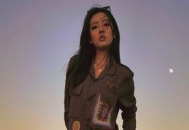 何瑞贤性感公路大片高清桌面壁纸