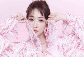 高清中国内地北京人影视女演员吴谨言粉色长裙高清桌面壁纸