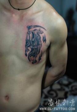 胸部死神刺青_男士小图_胸部纹身图案大全_纹身图吧