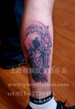 腿部镰刀死神纹身图案上海越狱纹身店作品_腿部纹身图案大全_纹身图吧