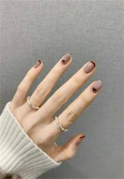 手黑适合的美甲颜色 适合手黑美甲图片大全效果图